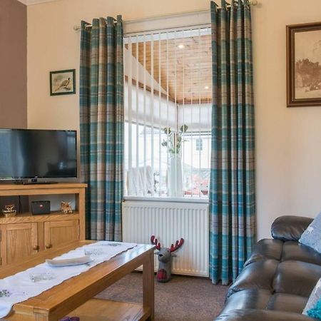 Traditional Scottish Cottage Airdrie Esterno foto