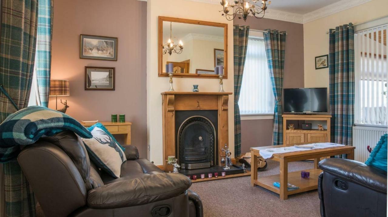 Traditional Scottish Cottage Airdrie Esterno foto