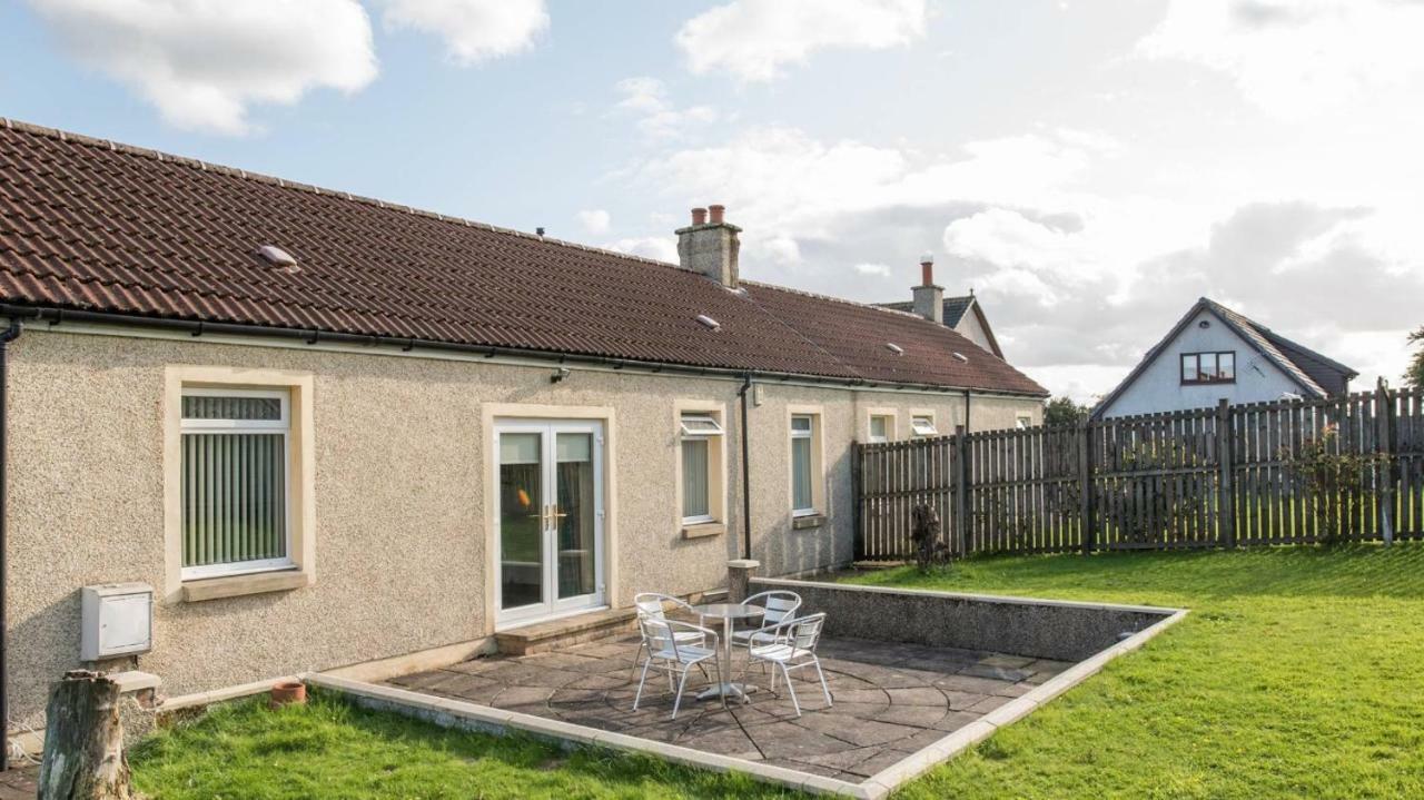 Traditional Scottish Cottage Airdrie Esterno foto
